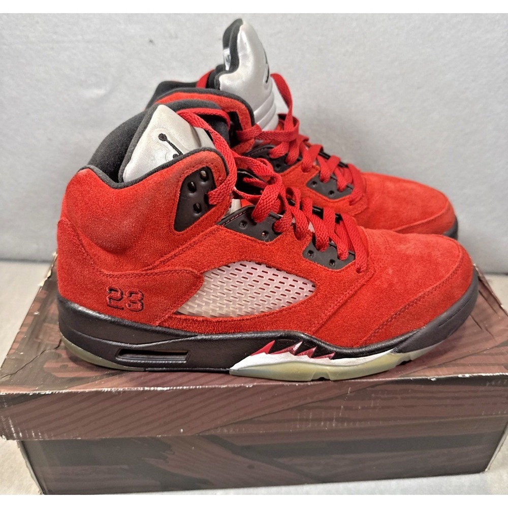 Nike Air Jordan 5 Retro Raging Bull 2021 DD0587-600 Men's Size 9.5. **No Soles**